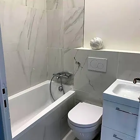 3 7e *